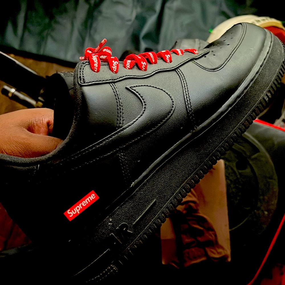 Lightly worn supreme Air Force ones